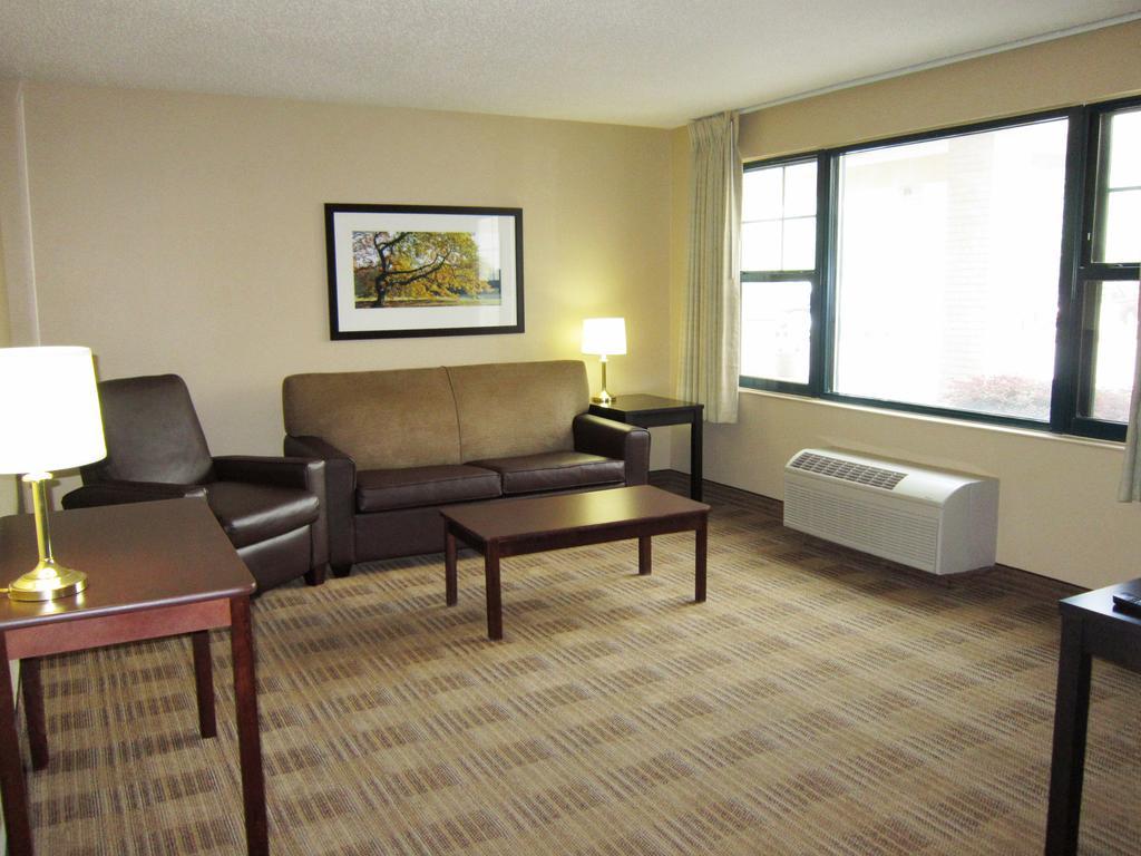 Extended Stay America Suites - Fishkill - Westage Center Екстериор снимка